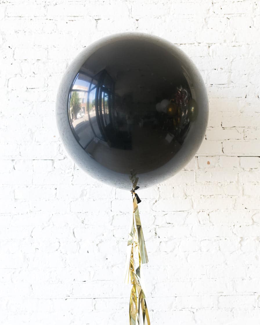Couture – Giant Balloon with Tassel | Rental Couture – Giant Balloon with Tassel | Rental