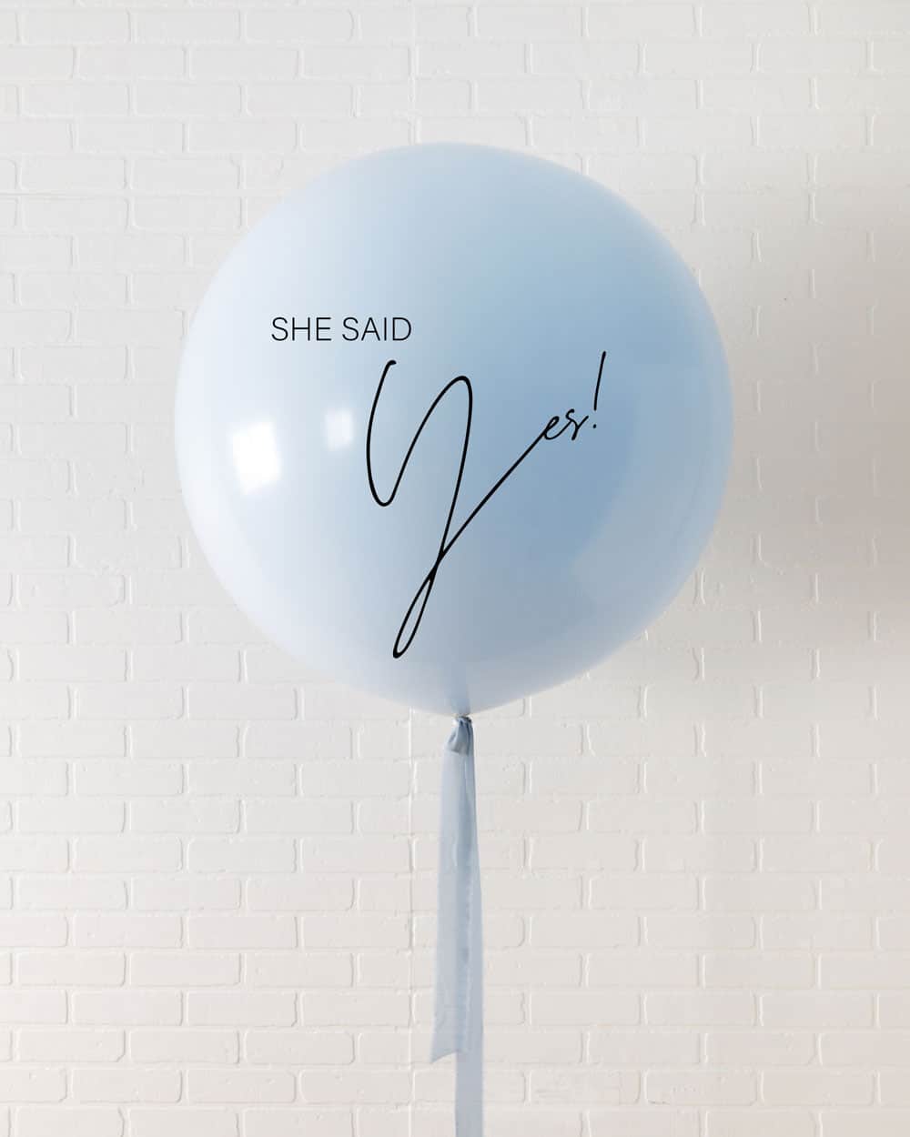 Provence – Personalized Celebratory Giant Balloon | Rental