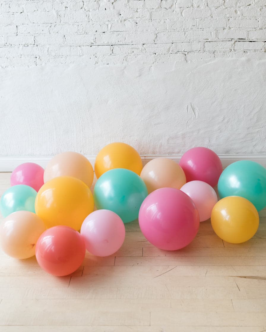 Colorful Bloom – Floor Balloons – 15 counts | Rental Colorful Bloom – Floor Balloons – 15 counts | Rental