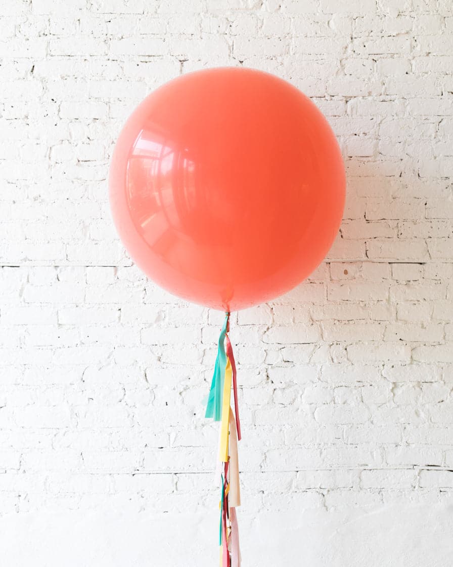Colorful Bloom – Giant Balloon with Tassel | Rental Colorful Bloom – Giant Balloon with Tassel | Rental