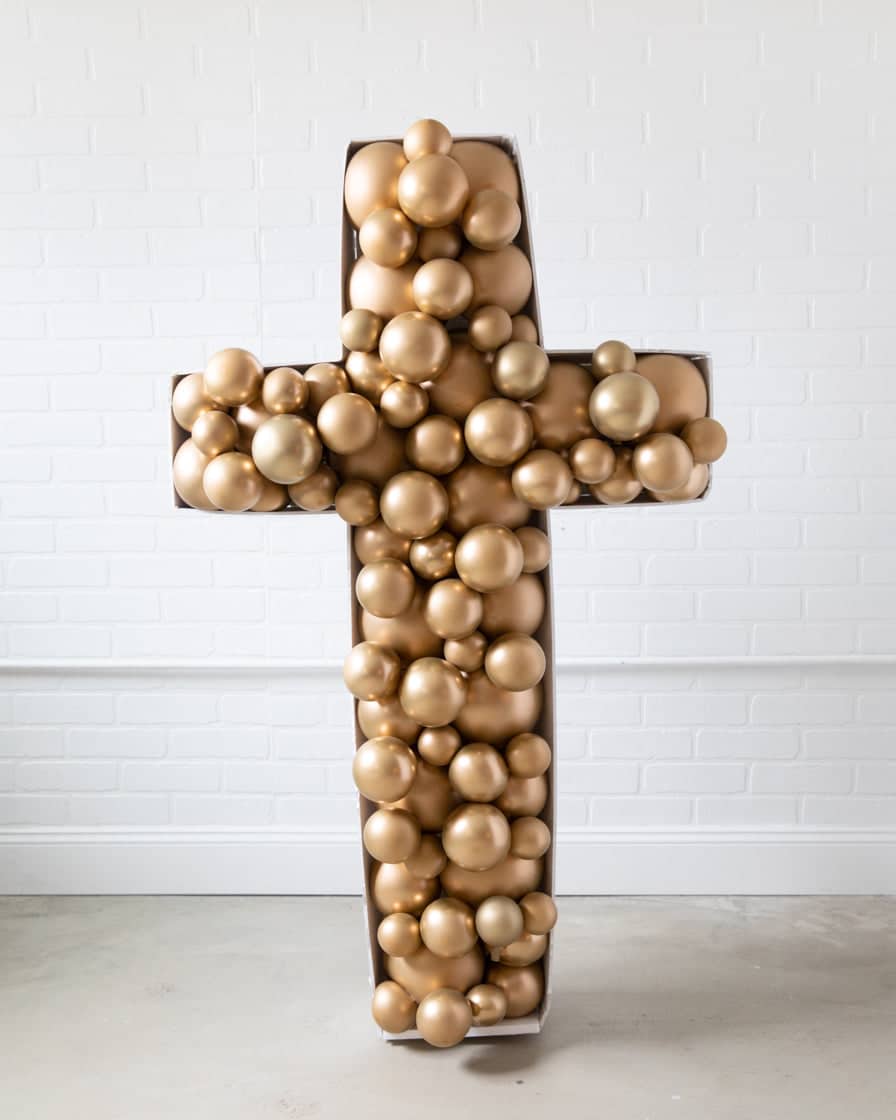 Baptism/Communion – Cross Balloon Mosaic – 4ft | Rental