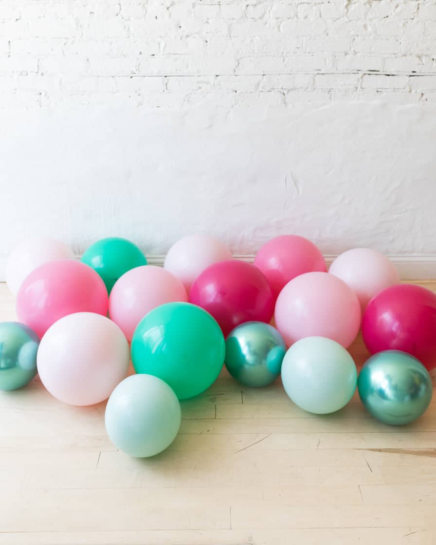 Flamingo Fling – Floor Balloons – 15 counts | Rental Flamingo Fling – Floor Balloons – 15 counts | Rental